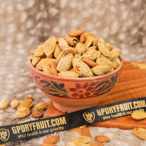 American Almonds with Shell - Image 3